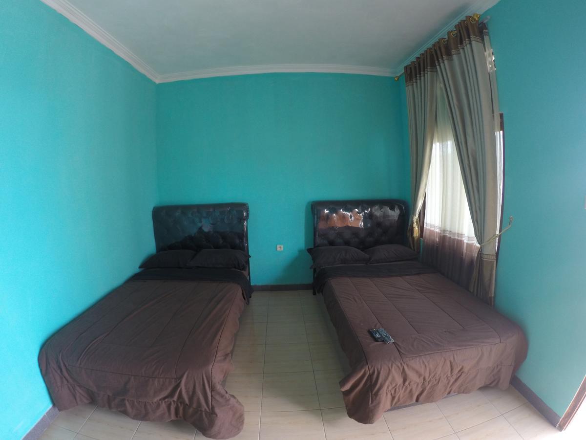 Omah Sundak Homestay Tepus Exterior photo