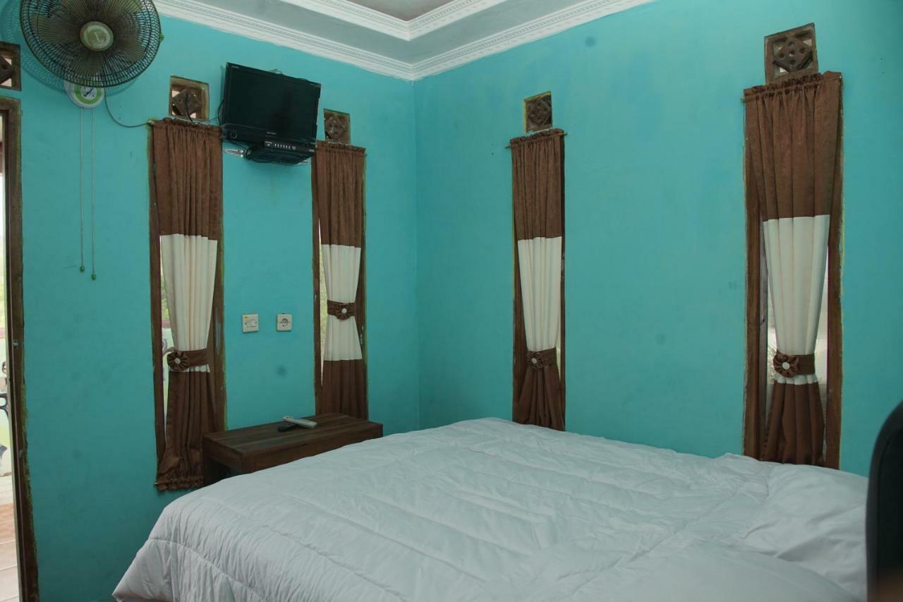 Omah Sundak Homestay Tepus Exterior photo