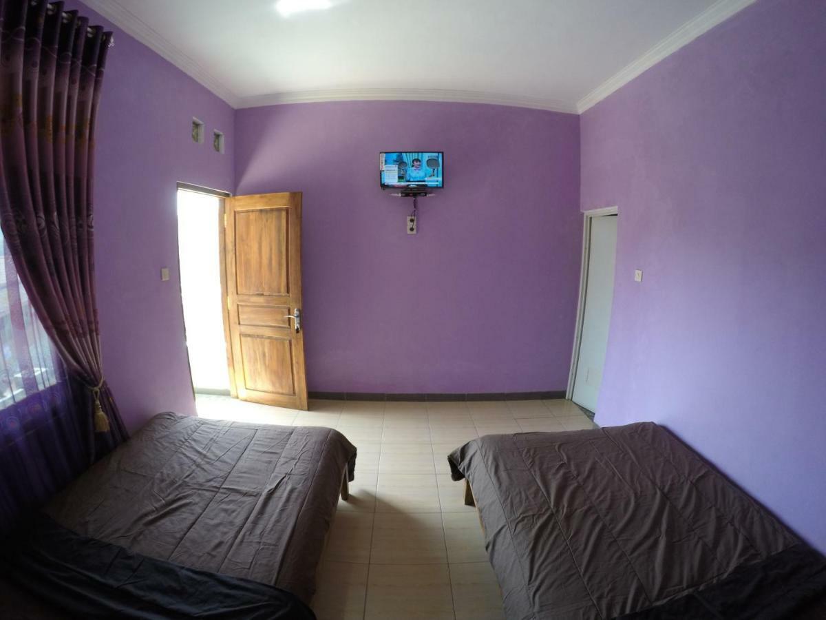 Omah Sundak Homestay Tepus Exterior photo